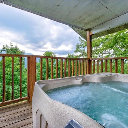 Leconte View 1, 1 Bedroom, Fireplace, Hot Tub, Grill, Pool Table, Sleeps 2 Gatlinburg Exterior photo