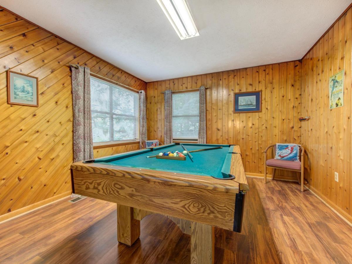 Leconte View 1, 1 Bedroom, Fireplace, Hot Tub, Grill, Pool Table, Sleeps 2 Gatlinburg Exterior photo