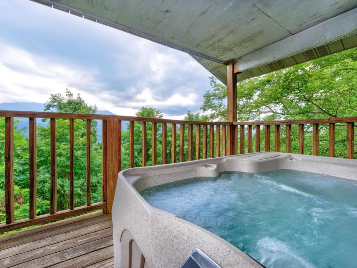 Leconte View 1, 1 Bedroom, Fireplace, Hot Tub, Grill, Pool Table, Sleeps 2 Gatlinburg Exterior photo