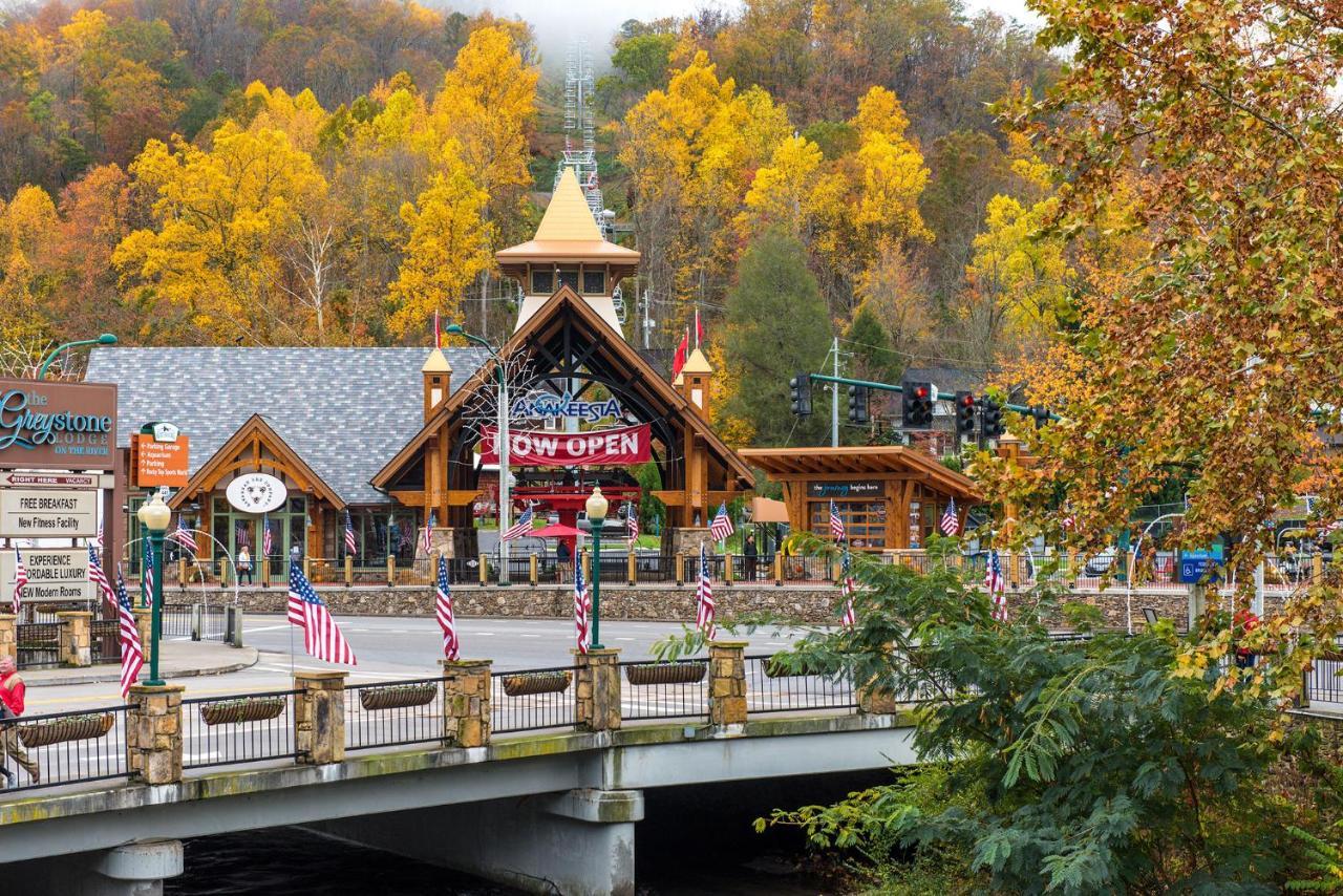 Leconte View 1, 1 Bedroom, Fireplace, Hot Tub, Grill, Pool Table, Sleeps 2 Gatlinburg Exterior photo